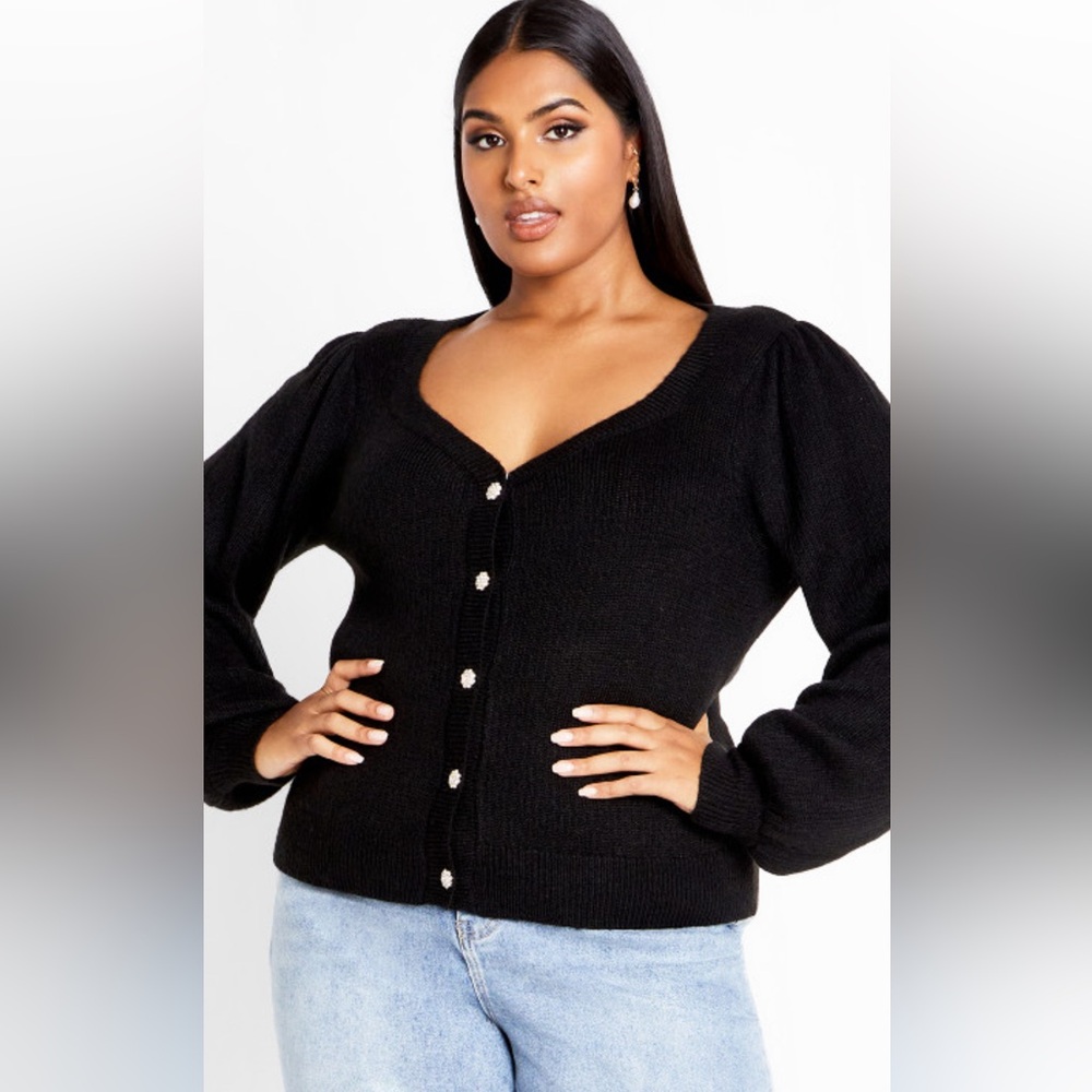 City chic Isabelle cardigan 16W runs large. black new in package